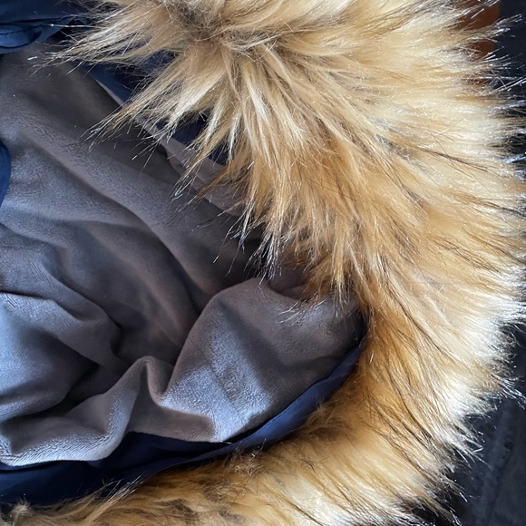 Boys winter puffer coat - Picture 3 of 4